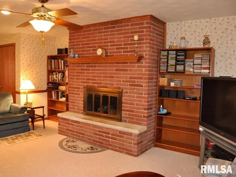 831 Independence Rdg, Springfield, IL 62702 photo 6
