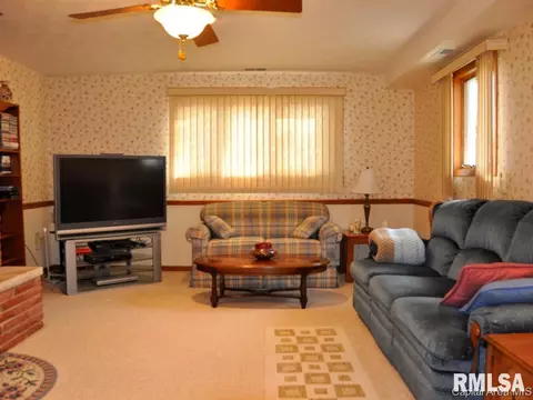 831 Independence Rdg, Springfield, IL 62702 photo 5