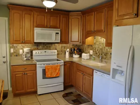 831 Independence Rdg, Springfield, IL 62702 photo 13