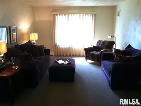 2201 W Road Dr, Springfield, IL 62711 photo 18