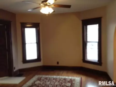 1130 W Monroe, Springfield, IL 62704 photo 3