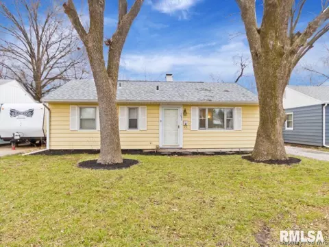 1632 N 19th St, Springfield, IL 62702 photo 1