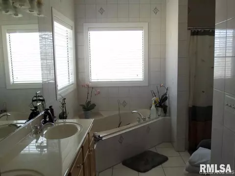 1800 Appleton Dr, Springfield, IL 62711 photo 9
