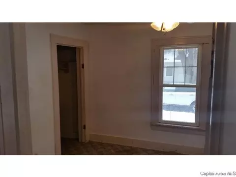 233 N Wesley, Springfield, IL 62702 photo 6