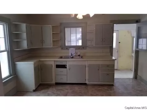233 N Wesley, Springfield, IL 62702 photo 4