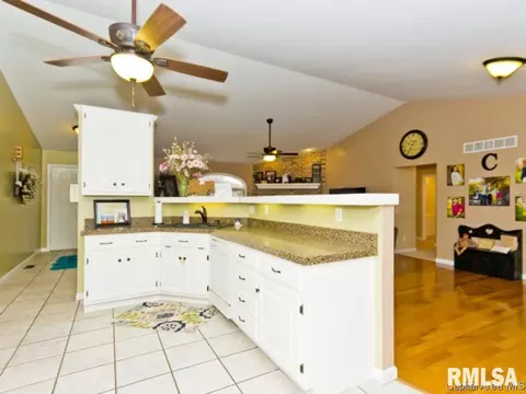 2313 Gander, Springfield, IL 62711 photo 6