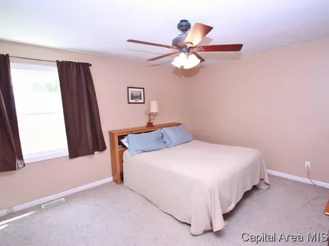 1508 Brenda Ct, Springfield, IL 62702 photo 5