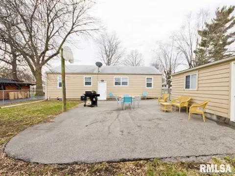 1201 W Iles, Springfield, IL 62704 photo 17