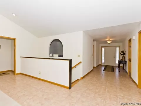 6109 Spindell, Springfield, IL 62711 photo 2