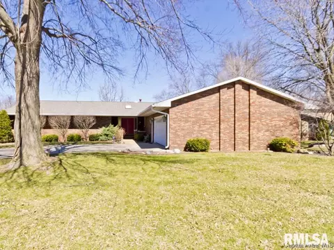 61 Pine Cv, Springfield, IL 62712 photo 2