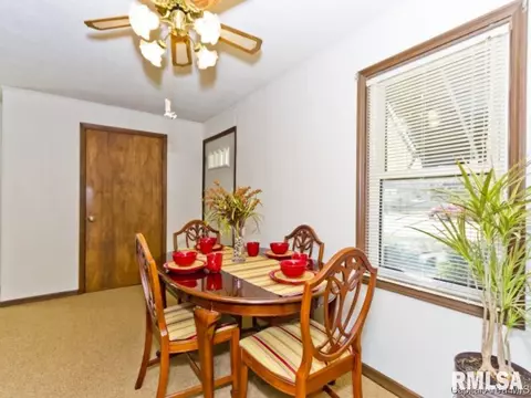 2052 N 19th St, Springfield, IL 62702 photo 7