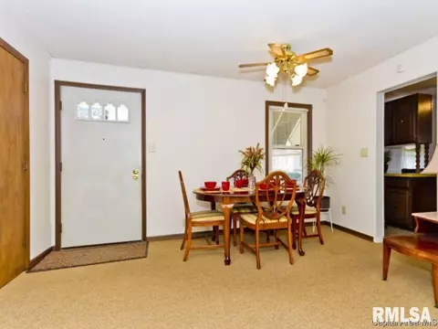 2052 N 19th St, Springfield, IL 62702 photo 6