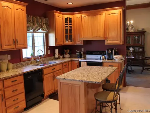 2504 Sage Ln, Springfield, IL 62711 photo 2