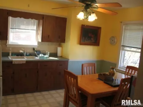2120 N 6th, Springfield, IL 62702 photo 7