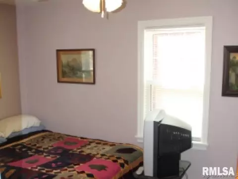 2120 N 6th, Springfield, IL 62702 photo 11