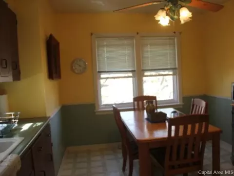 2120 N 6th, Springfield, IL 62702 photo 8