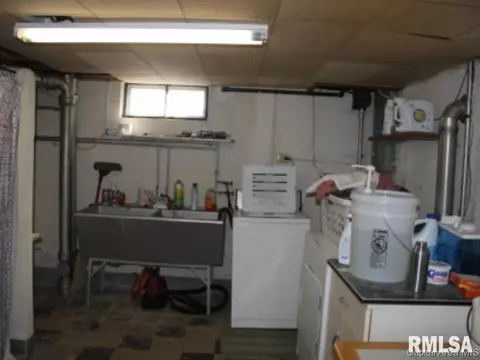 2120 N 6th, Springfield, IL 62702 photo 13