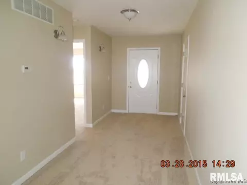 4117 Garry Dr, Springfield, IL 62712 photo 2
