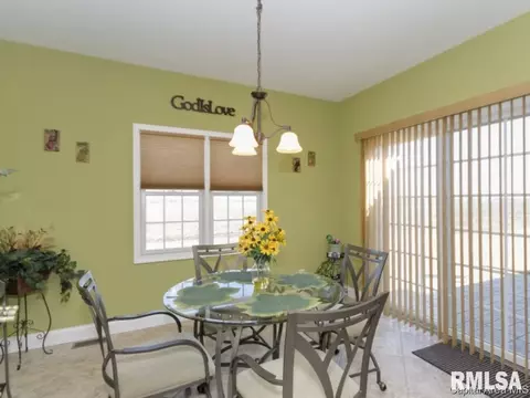 5817 Hedley Rd, Springfield, IL 62711 photo 12