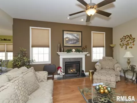 5817 Hedley Rd, Springfield, IL 62711 photo 4