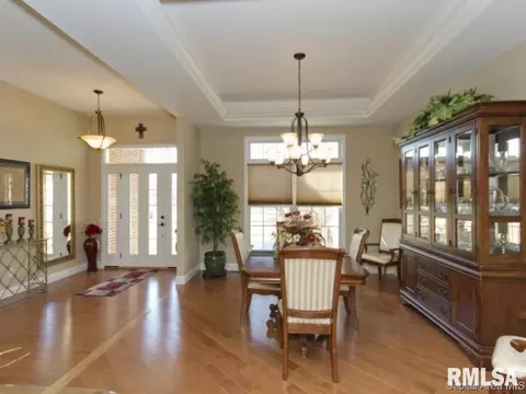 5817 Hedley Rd, Springfield, IL 62711 photo 2