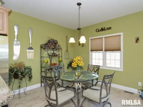 5817 Hedley Rd, Springfield, IL 62711 photo 11