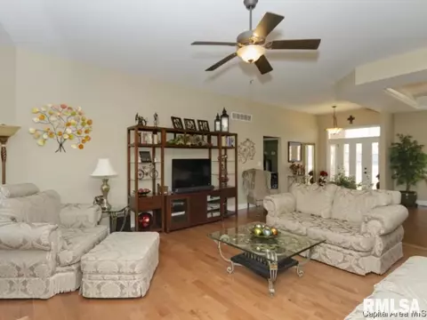 5817 Hedley Rd, Springfield, IL 62711 photo 7