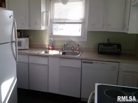 2013 N 22nd St, Springfield, IL 62702 photo 3
