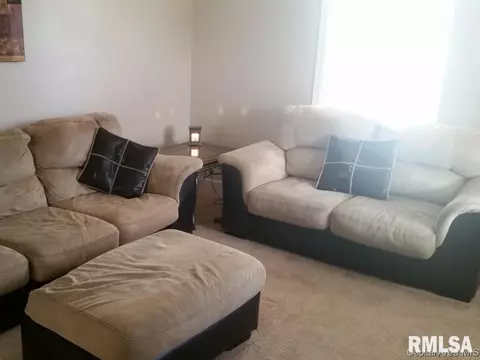 2013 N 22nd St, Springfield, IL 62702 photo 2