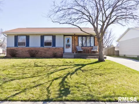3014 Sandgate Rd, Springfield, IL 62702 photo 1