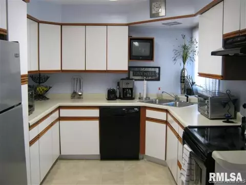 8 Bel Aire, Springfield, IL 62703 photo 5