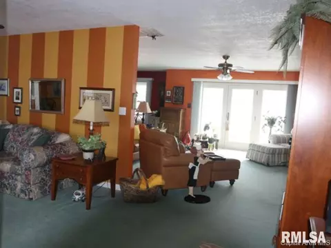 3 Sebring Rd, Springfield, IL 62707 photo 2