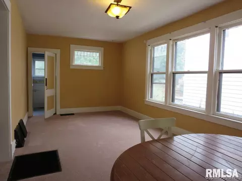 709 S State St, Springfield, IL 62704 photo 10