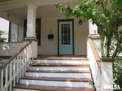 709 S State St, Springfield, IL 62704 photo 3