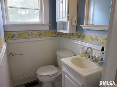 709 S State St, Springfield, IL 62704 photo 12