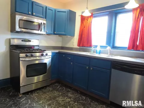 709 S State St, Springfield, IL 62704 photo 13