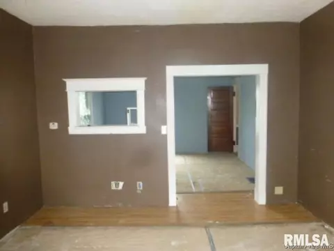 520 Mcclernand, Springfield, IL 62702 photo 2