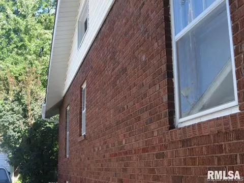 1900 S College, Springfield, IL 62704 photo 11