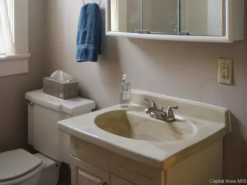 1900 S College, Springfield, IL 62704 photo 6
