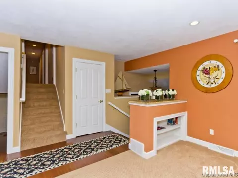 3 Linden Ln, Springfield, IL 62712 photo 3