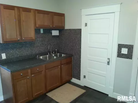1216 Milton, Springfield, IL 62702 photo 7