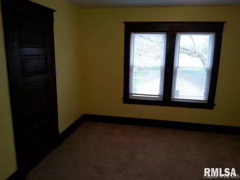 1216 Milton, Springfield, IL 62702 photo 9