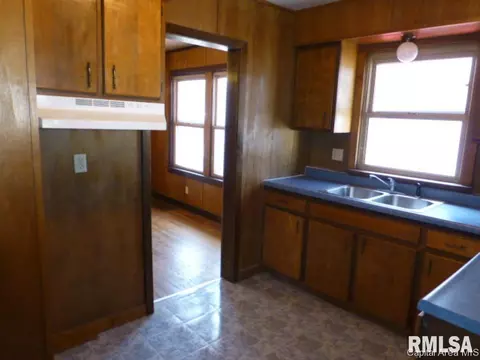 1507 E Converse Ave, Springfield, IL 62702 photo 5