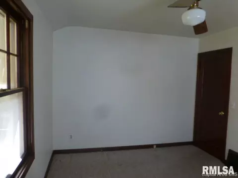 1209 E South St, Springfield, IL 62703 photo 8
