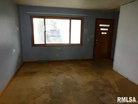 2401 Dunwich Street St, Springfield, IL 62702 photo 2