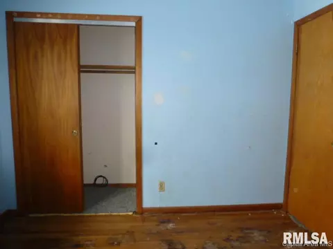 2401 Dunwich Street St, Springfield, IL 62702 photo 11
