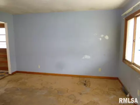 2401 Dunwich Street St, Springfield, IL 62702 photo 3