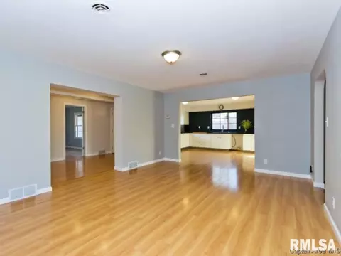 3344 S 3rd St, Springfield, IL 62703 photo 9