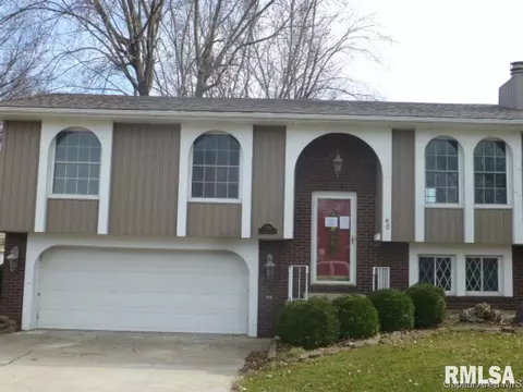 2220 Claremont Dr, Springfield, IL 62703 photo 1