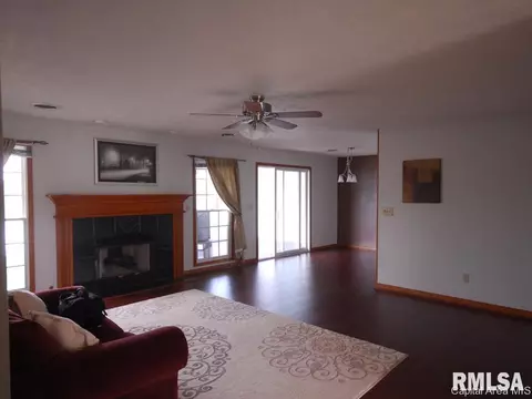 108 Argenta Dr, Springfield, IL 62703 photo 6